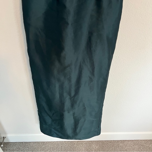 Alfred Sung Strapless Bow Back Satin Column Gown in Evergreen Size 0 - Picture 5 of 13